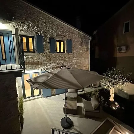 Villa In With Swimming Pool